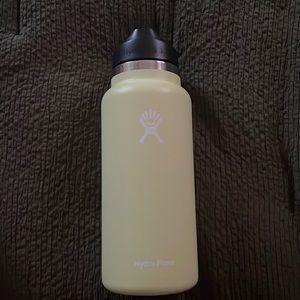 Pineapple 32oz hydro flask